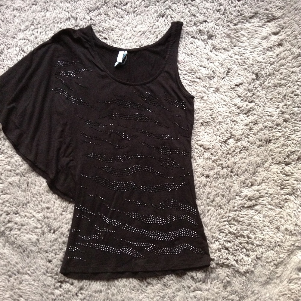 One sleeve top